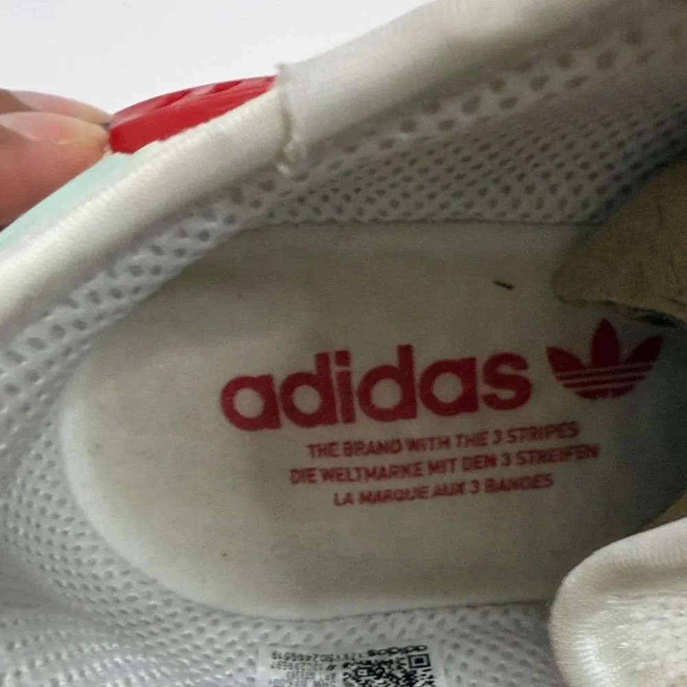 adidas chic sneakers
